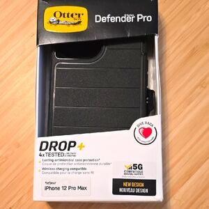 OtterBox Defender Pro Series for iPhone 12 Pro Max EUC